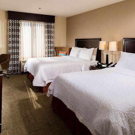 Hampton Inn & Suites Las Vegas South Екстер'єр фото