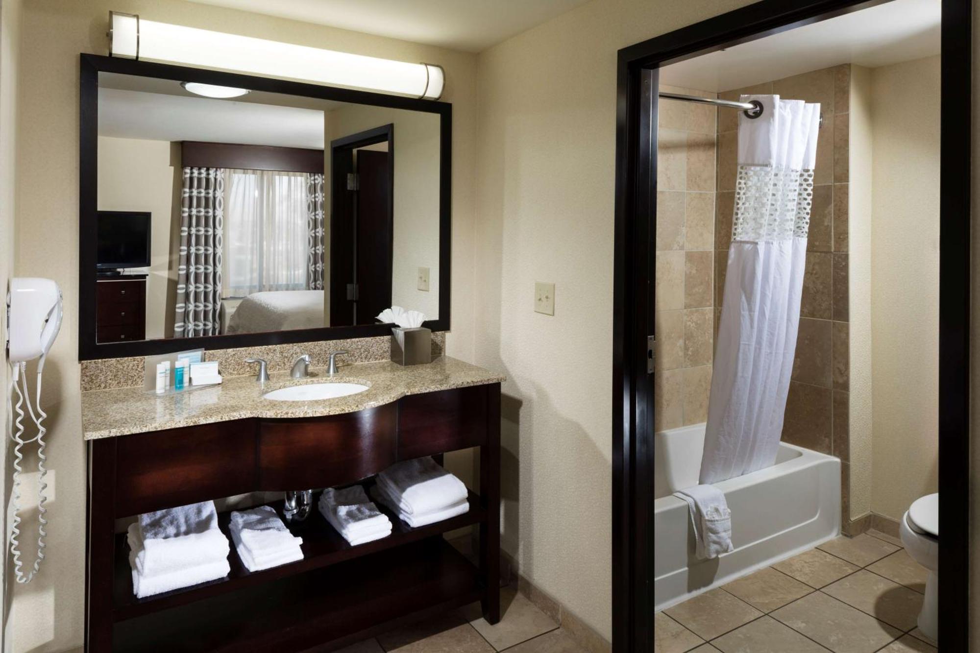 Hampton Inn & Suites Las Vegas South Екстер'єр фото