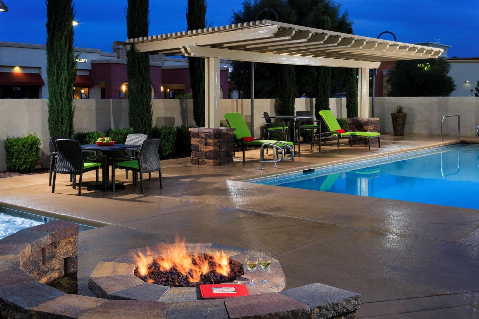 Hampton Inn & Suites Las Vegas South Екстер'єр фото