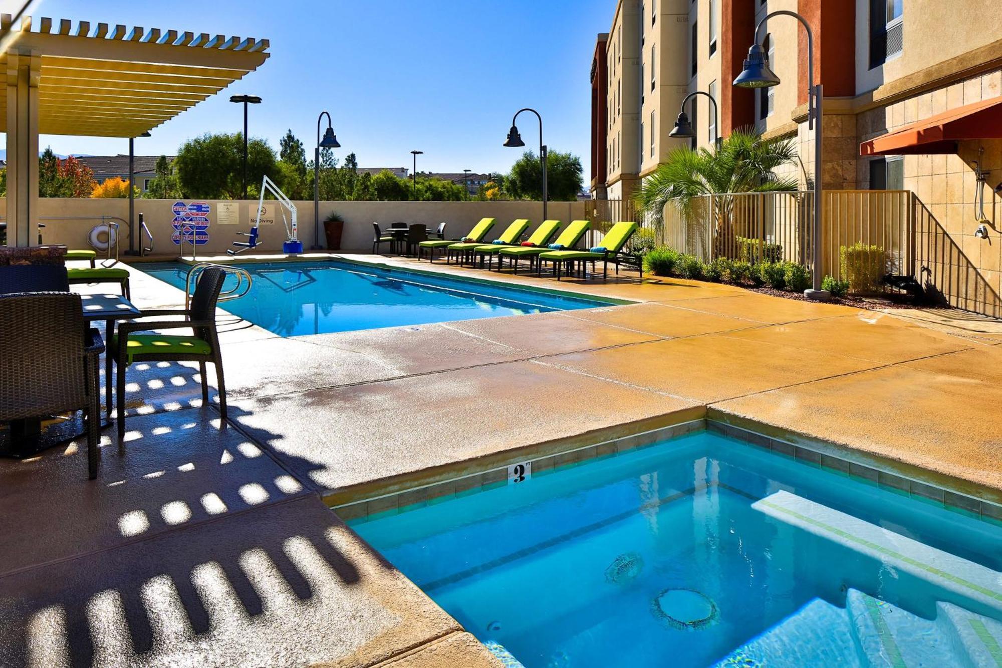 Hampton Inn & Suites Las Vegas South Екстер'єр фото