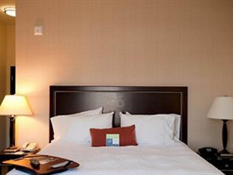 Hampton Inn & Suites Las Vegas South Екстер'єр фото
