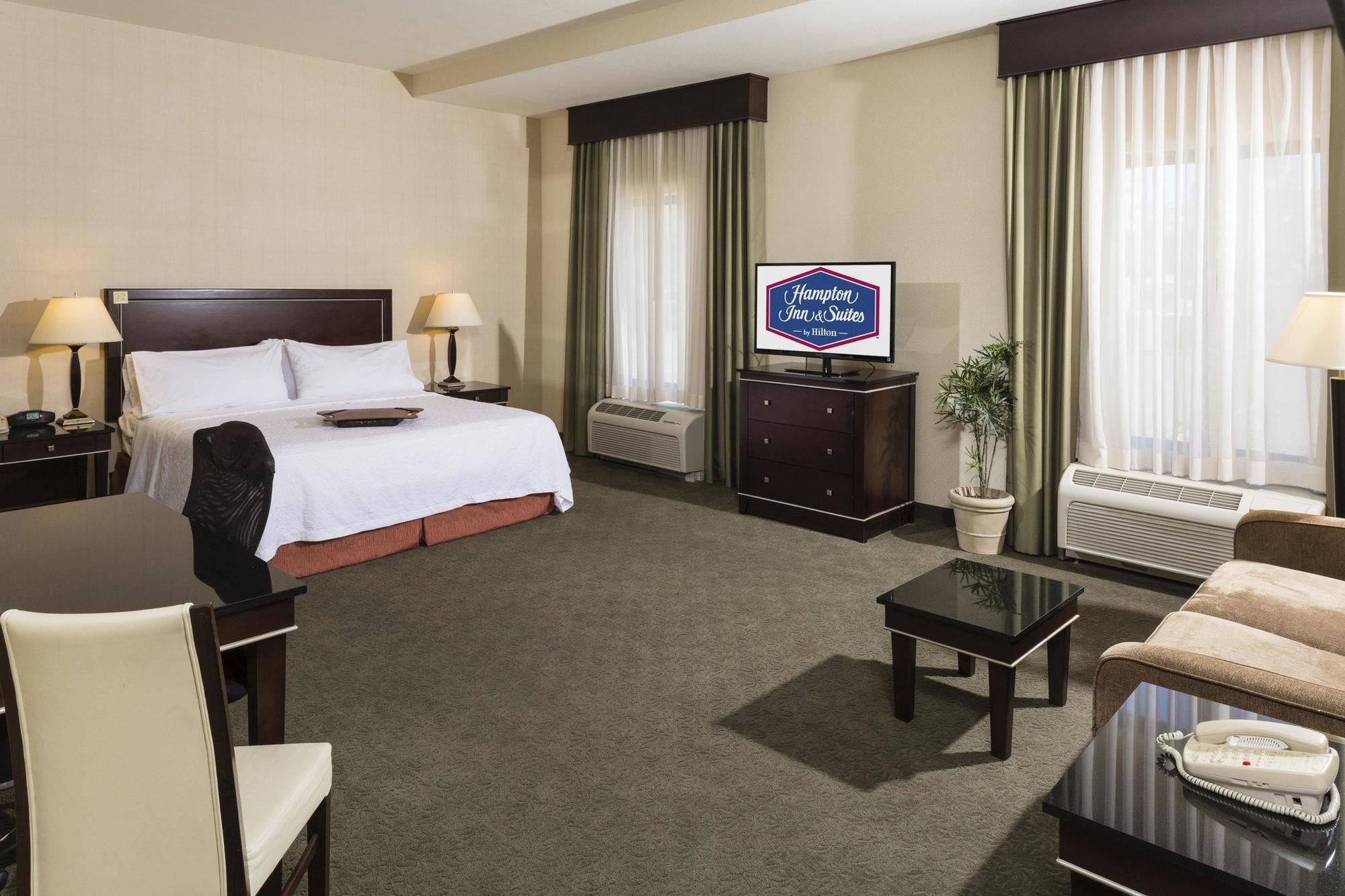 Hampton Inn & Suites Las Vegas South Екстер'єр фото